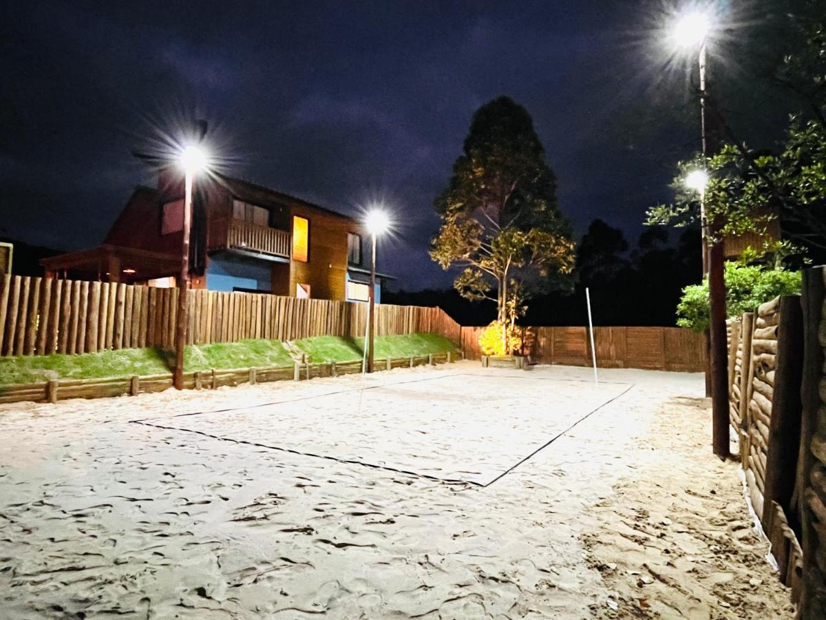 Casa Com Banheira, Piscina E Quadra De Areia Villa